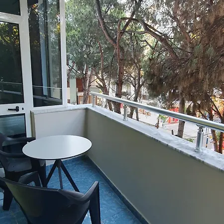 Mali I Robit 2+1,golem Apartman *