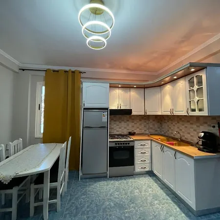 Mali I Robit 2+1,golem Appartement Golem (Tirana)