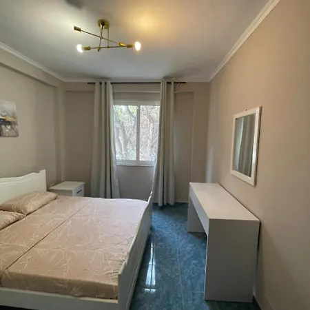 Mali I Robit 2+1,golem Appartement Golem (Tirana)